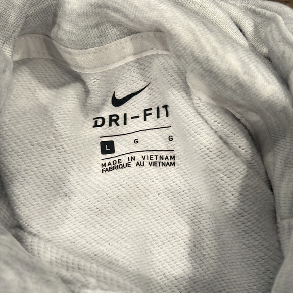 Womens Nike Dri fit sweatshirt GUC large - Picture 5 of 5